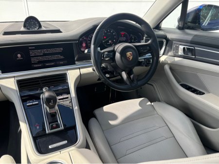 2023 Porsche Panamera - thumbnail 6