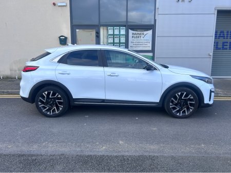 2023 Kia XCeed - thumbnail 2