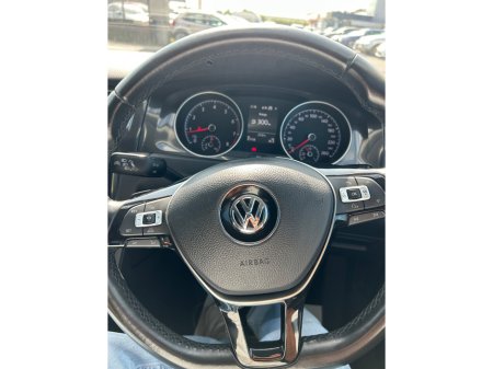 2017 Volkswagen Golf  €15,950 thumbnail