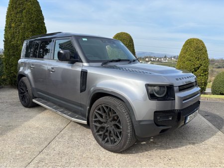 2023 Land Rover Defender - thumbnail 9