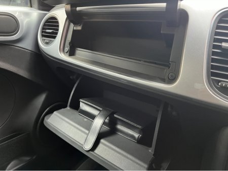 2015 Volkswagen Beetle - thumbnail 13