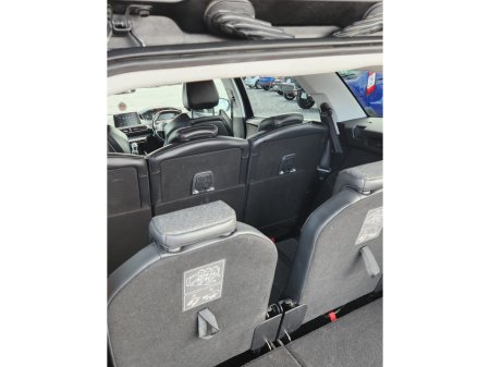 2018 Peugeot 5008 1.5 BlueHDi 130bhp Allure €18,945 thumbnail