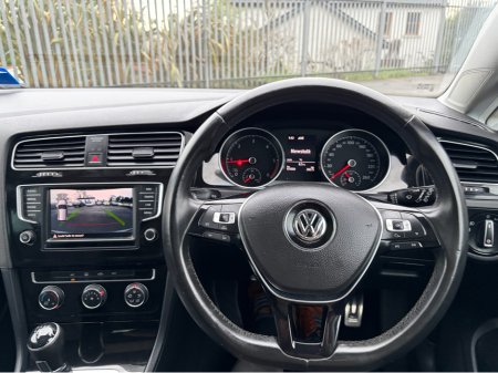 2017 Volkswagen Golf ALLSTAR 1.6 TDI MANUAL 5SPEED 110 5 5DR €15,950 thumbnail
