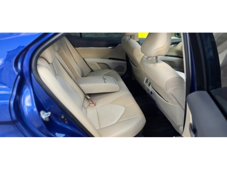 2018 Toyota Camry PLATINUM LUXURY EDITION €19,950 thumbnail