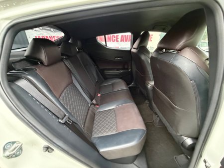 2018 Toyota C-HR 1.8 HYBRID SOL €19,500 thumbnail