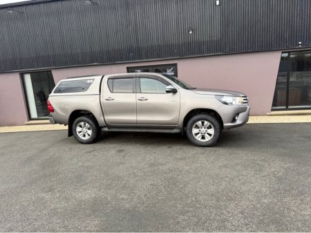 2018 Toyota Hilux - thumbnail 8