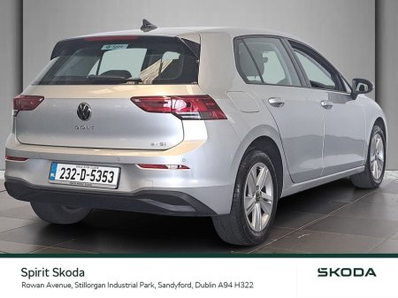 2023 Volkswagen Golf Life 1.0TSI 110bhp DSG M-HEV €26,950 thumbnail