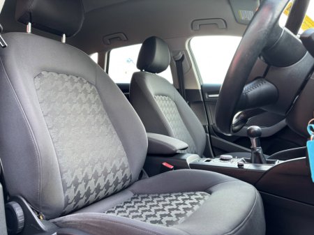 2013 Audi A3 1.6 TDI SE €7,750 thumbnail