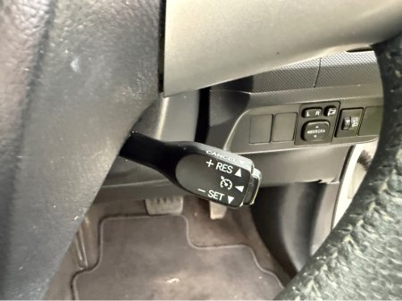 2012 Toyota Auris 1.8 AUTO HYBRID IRISH CAR thumbnail