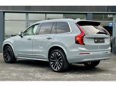 2025 Volvo XC90 - thumbnail 4