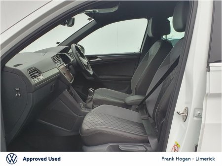 2024 Volkswagen Tiguan - thumbnail 4