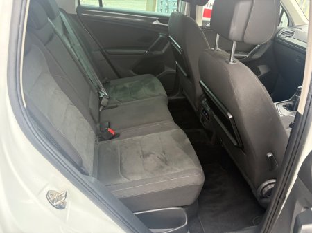 2016 Volkswagen Tiguan 2.0 TDI 150HP BMT Highline €15,995 thumbnail