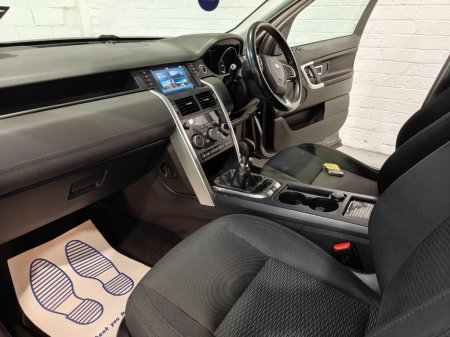 2016 Land Rover Discovery Sport - thumbnail 17