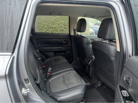 2019 Mitsubishi Outlander JURO PHEV 221BHP 4WD HYBRID 2.4 PETROL //REVERSE CAMERA//KEYLESS ENTRY//HALF LEATHER HEATED SEATS// €19,950 thumbnail