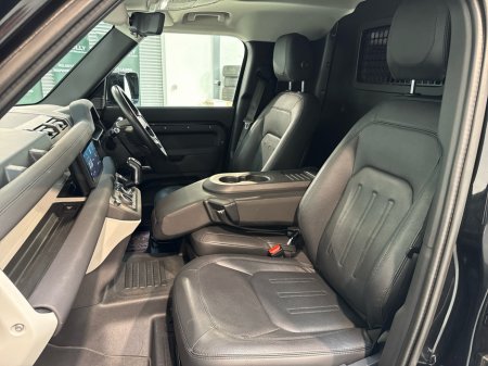 2021 Land Rover Defender - thumbnail 17