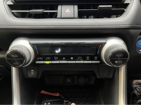 2022 Toyota Rav4 - thumbnail 18