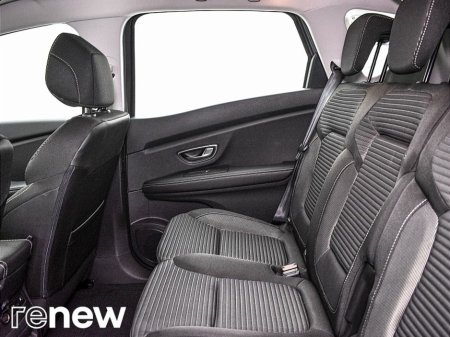 2021 Renault Grand Scenic Iconic Blue dCi 120 MY19 €26,950 thumbnail