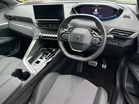 2023 Peugeot 3008 ALLURE PREMIUM+ €29,995 thumbnail