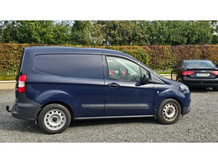 2018 Ford Transit Courier BASE 1.5 TD 75PS M6 3DR