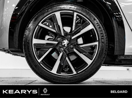 2023 Peugeot 208 Electric 136bhp (50 kWh) GT €19,900 thumbnail