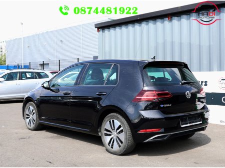 2020 Volkswagen E-Golf  €15,999