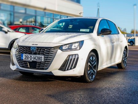 2025 Peugeot 208 - thumbnail 18