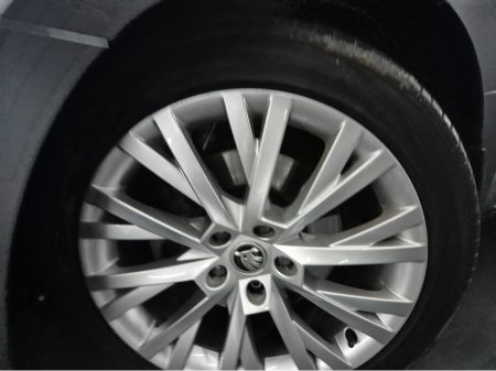 2023 Skoda Superb C STYLE 2.0 TDI 150HP 5DR A DSG €34,950 thumbnail