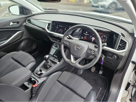 2024 Opel Grandland ELEGANCE-1.2 130PS X €32,950