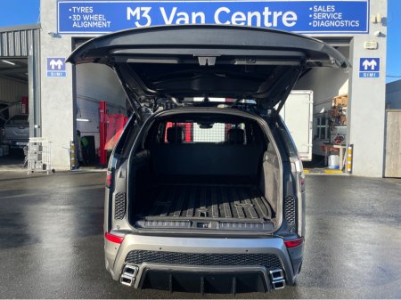 2023 Land Rover Discovery (232) LAND ROVER DISCOVERY 3.0 SD6 R-DYNAMIC OVERFINCH €48,950 thumbnail