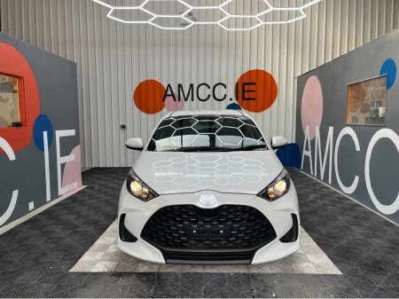 2024 Toyota Yaris YARIS AUTOMATIC 1.0 PETROL / 7k KMs / REVERSE CAMERA & MORE €20,950