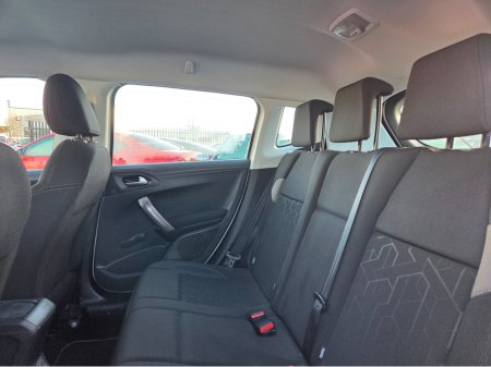 2015 Peugeot 2008 ACTIVE 1.6 HDI €5,995 thumbnail