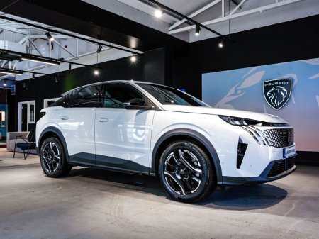 2026 Peugeot 3008 STD Eallure 73KWH 210BHP MY25