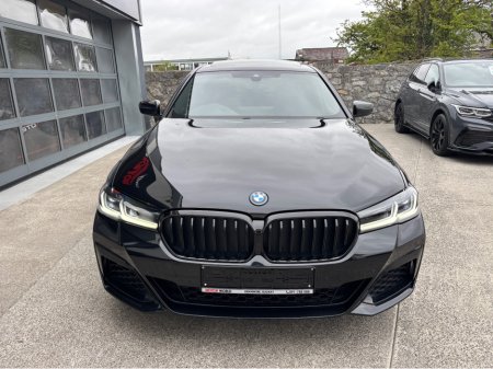 2022 BMW 5 Series - thumbnail 6