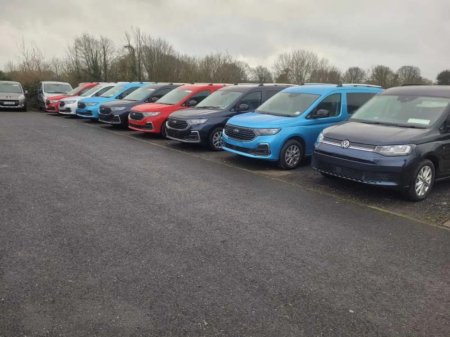 2024 Ford Tourneo Connect Wheelchair Accessible