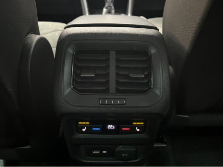 2018 Volkswagen Tiguan - thumbnail 15