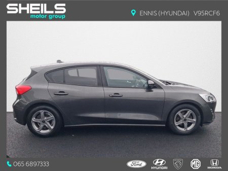 2019 Ford Focus - thumbnail 10
