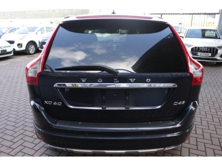 2017 Volvo XC60 - thumbnail 5