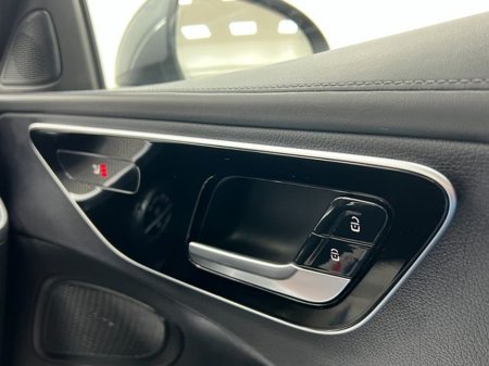 2022 Mercedes-Benz C Class - thumbnail 28