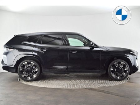 2025 BMW XM - thumbnail 23