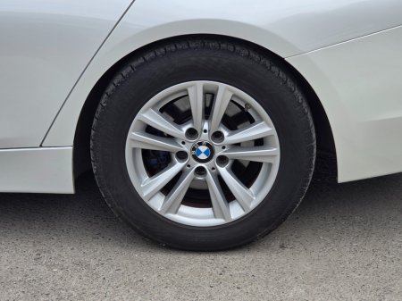 2017 BMW 3 Series - thumbnail 6