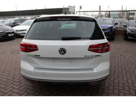 2019 Volkswagen Passat 2.0TDI 150BHP ALLTRACKEDITION 5DR ESTATE AUTOMATIC // STUNNING CAR WITH ONLY 108, 000 KMS // BUY WITH CONFIDENCE AA AND SIMI APPROVED DEALER 2025 // FINANCE ARRANGED // ALL TRADE INS WELCOME // €23,950 thumbnail