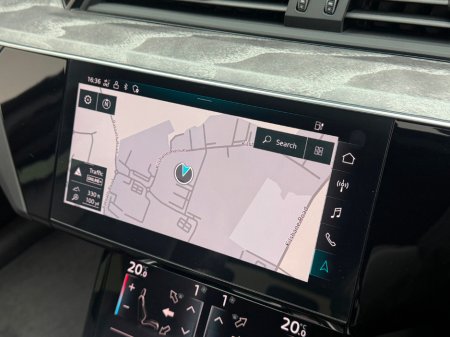 2023 Audi e-tron 55 VORSPRUNG QUATTRO €59,990 thumbnail