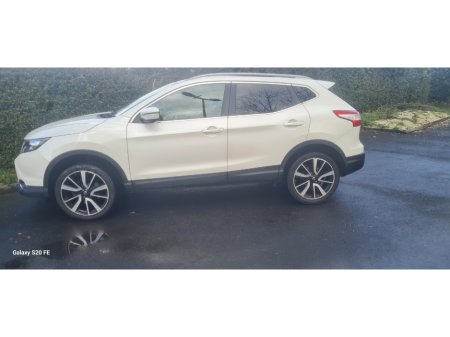 2015 Nissan Qashqai - thumbnail 2