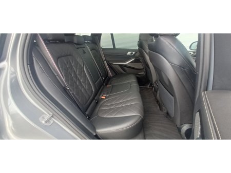 2025 BMW X5 XDRIVE50E M SPORT **Pan Sunroof** €96,800 thumbnail