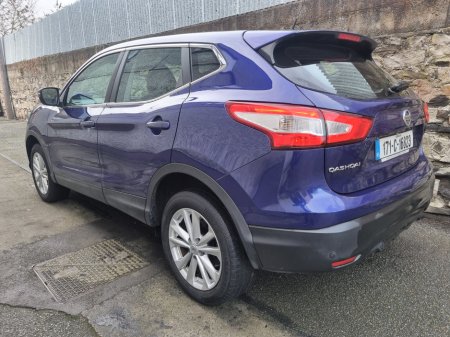 2017 Nissan Qashqai 1.5 DSL XE €8,950 thumbnail