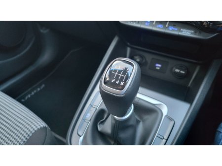 2021 Hyundai Kona - thumbnail 26