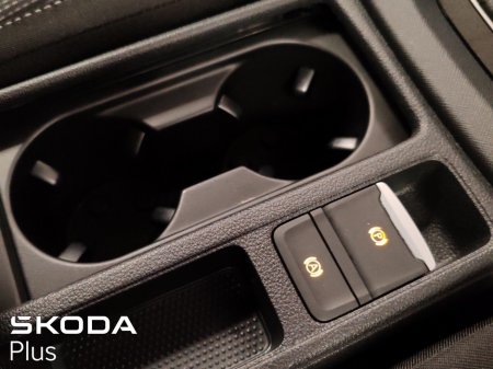 2025 Skoda Octavia - thumbnail 36