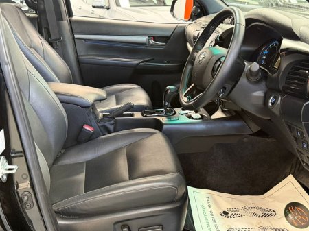 2022 Toyota Hilux - thumbnail 14