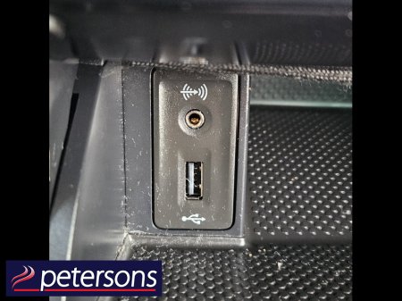 2017 Volkswagen Golf VOLKSWAGEN GOLF 1.2 PETROL AUTOMATIC - LOW MILEAGE €17,950 thumbnail