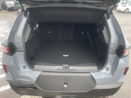 2026 Opel Grandland GRANDLAND GS 1.2 HYBRID 145BHP thumbnail